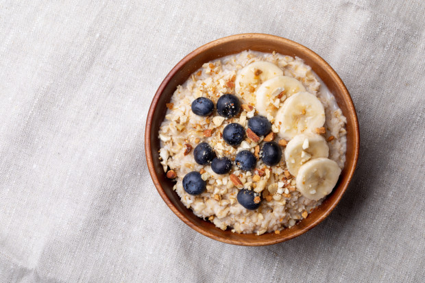 Here's What Happens to Your Body if You Eat Oatmeal Every Day all-available