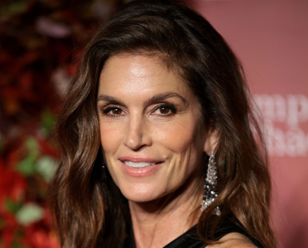 Fans Applaud 'Ageless' Cindy Crawford as She Recreates Iconic Pepsi Ad all-available